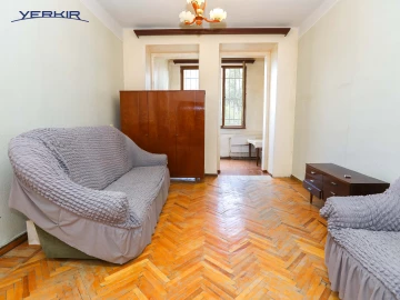 Կոմերցիոն Տարածքներ Կոդ` 10+720104