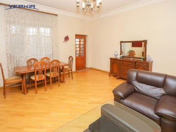 Houses Code: 2+521295