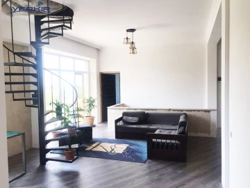 Առանձնատներ Կոդ` 5+50093