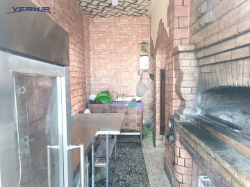 Commercial properties Code: 9+911131