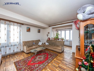 Apartments Code: 4+405674