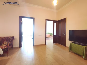 Apartments Code: 4+205460