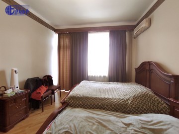 Բնակարաններ Կոդ` 10+301271