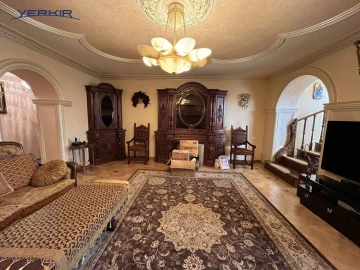 Բնակարաններ Կոդ` 3+814595