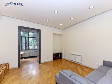 Բնակարաններ Կոդ` 5+204784