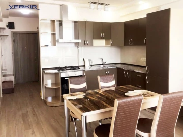 Apartments Code: 8+207493