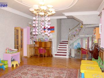 Կոմերցիոն Տարածքներ Կոդ` 8+90520