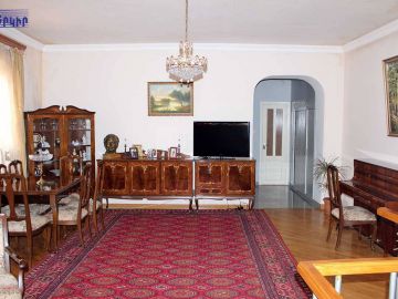 Houses Code: 4+50775