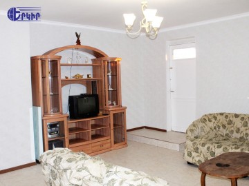 Houses Code: 4+50174