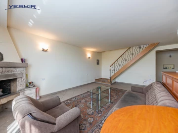 Apartments Code: 5+819431