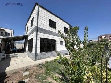 Առանձնատներ Կոդ` 5+513121