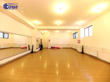 Commercial properties Code: 4+90938