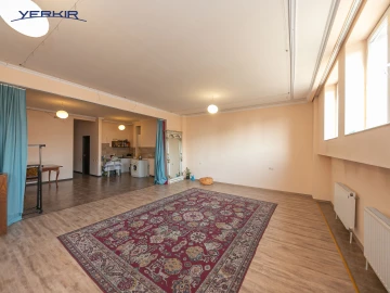 Apartments Code: 5+321677