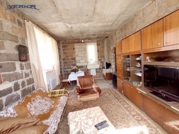 Առանձնատներ Կոդ` 9+50134