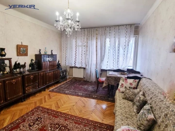 Apartments Code: 9+215696