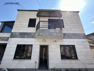 Առանձնատներ Կոդ` 5+513121