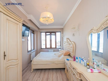 Բնակարաններ Կոդ` 3+215161