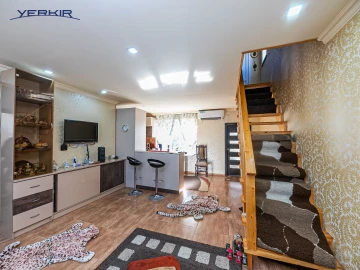 Houses Code: 8+521154