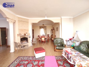 Houses Code: 10+500323