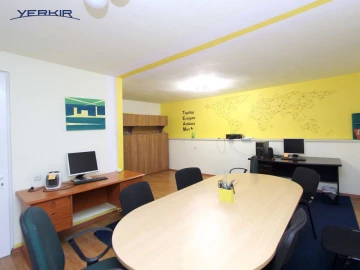 Commercial properties Code: 5+914061