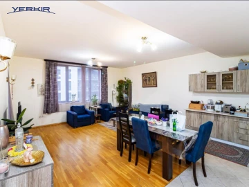 Բնակարաններ Կոդ` 5+214467