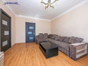 Բնակարաններ Կոդ` 9+218025