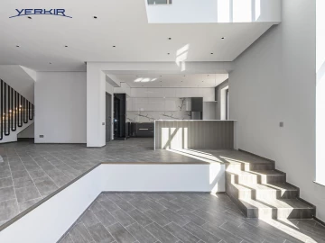 Houses Code: 2+520664