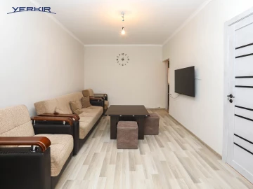 Բնակարաններ Կոդ` 5+22294