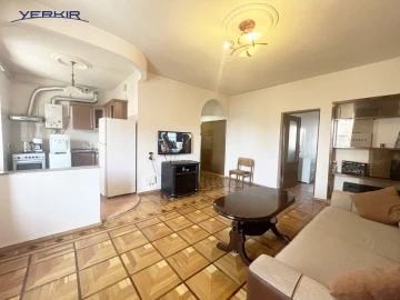 Apartments Code: 10+217149