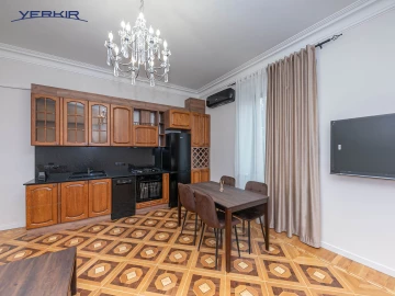 Apartments Code: 5+321623