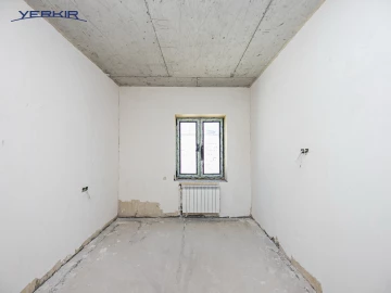 Houses Code: 3+517972