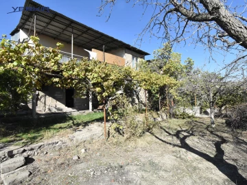 Houses Code: 5+520632