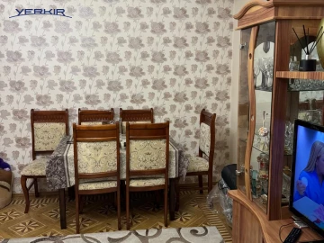 Բնակարաններ Կոդ` 10+220575