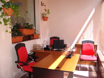 Commercial properties Code: 9+915467