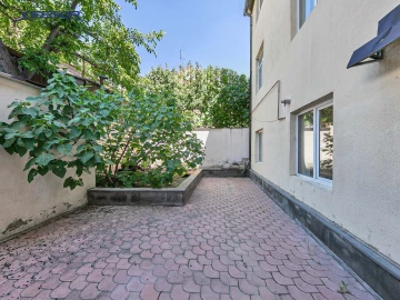 Houses Code: 1+518060