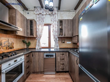 Բնակարաններ Կոդ` 3+216151