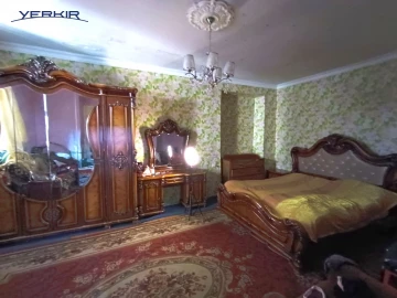 Houses Code: 9+50032