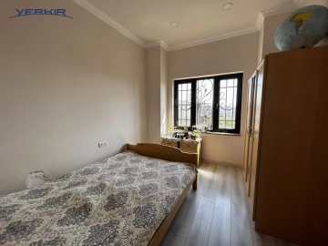 Առանձնատներ Կոդ` 5+513121