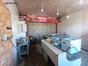 Commercial properties Code: 9+911131