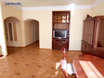 Բնակարաններ Կոդ` 4+405729