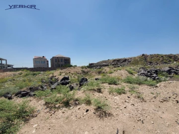 Land areas Code: 1+618446