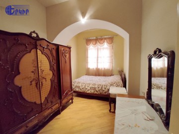 Բնակարաններ Կոդ` 10+301350